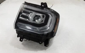 Conjunto de faros izquierdos usados se adapta a: Gmc Sierra denali 1500 2017 LED opt PDP L. Le - Imagen 1 de 24