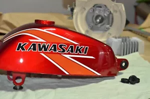 KAWASAKI H1500 ,MT1,KV75 Fuel Tank/Fender Damper Rubber SET 4 X 92075-019 - Picture 1 of 5