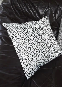 *NEU* 1x Handmade Deko Kissenbezug 40x40 cm Hotelverschluss, ohne Reißverschluss - Bild 1 von 1
