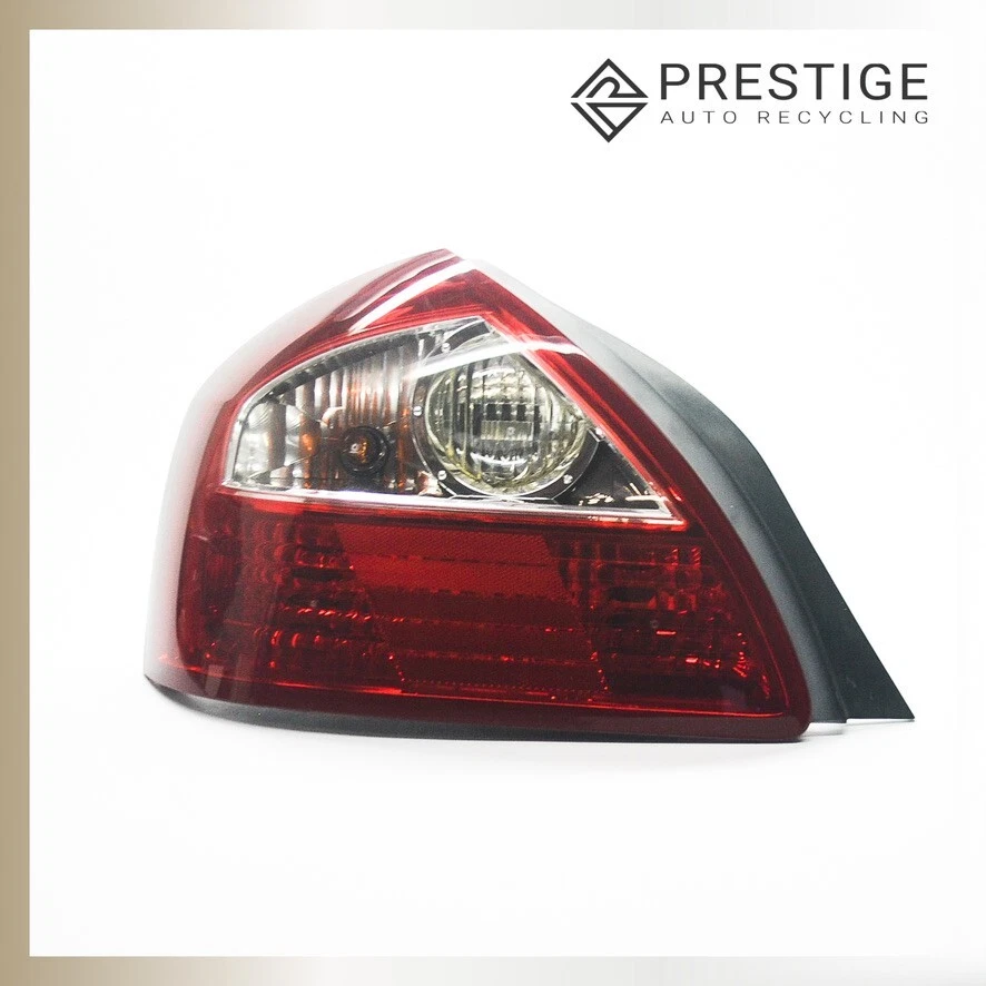 Conjunto de luz trasera izquierda Infiniti Q45 2002-2004 sedán 26555-AR026 OEM Foto 1 de 4