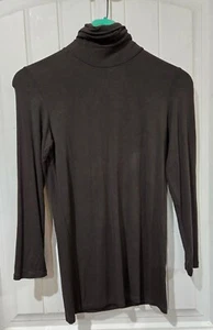 Neiman Marcus Luxury Essentials  Superwashed Soft Touch Turtleneck Size 2 - Picture 1 of 5