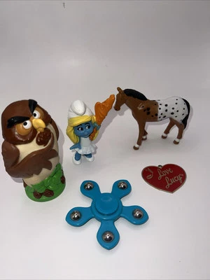 Vintage Toy Lot Disney Smurf Breyer I Love Lucy Fidget Spinner - Image 1 of 4