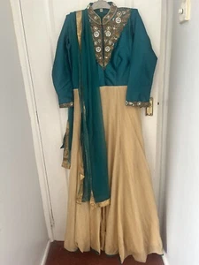Indian Dress - Picture 1 of 11