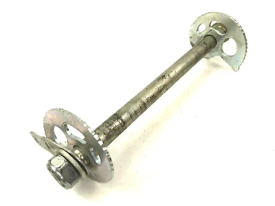 21 Honda XR650L XR 650 Rear Wheel Axle Bolt Pivot Spacers Chain Adjusters 5-A - Imagem 1 de 4