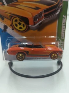 2012 HOT WHEELS TREASURE HUNT 70 CHEVY CHEVELLE CONVERTIBLE  With Protector   - Picture 1 of 3