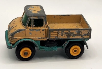 Lesney "Matchbox" 系列 "Unimog" No 49 棕褐色 英国制造 — 第 1/4 张图片
