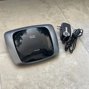 Cisco Linksys E2000 Advanced Wireless-N Router dd-wrt - Picture 1 of 4