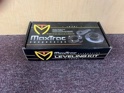 Espaçadores de apoio de suspensão de nivelamento dianteiro MaxTrac 836825 2,5" para Toyota Tacoma 2005-2018 - Imagem 1 de 2