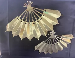 Coppia di ventagli decorativi vintage in ottone massiccio decorazione parete MCM retrò da collezione - Foto 1 di 6