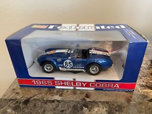 1965 SHELBY COBRA 427 1:24 Scale FEDERATED AUTO PARTS FIRST GEAR - NEW IN BOX