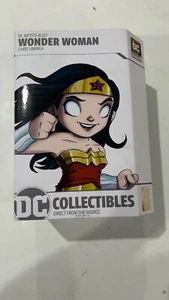 DC Artists Alley Wonder Woman Statue Chris Uminga DC Collectibles - Picture 1 of 9