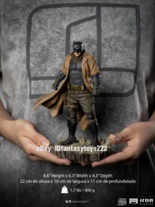 Iron Studios Justice League Desert Batman 1/10 Harzstatue Figur INSTOCK - Bild 1 von 8