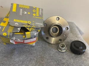 RENAULT 77 01 205 471 WHEEL BEARING HUB RENAULT LAGUNA 11 WHHEL BEARING HUB ABS - Picture 1 of 2