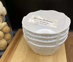 TOMMY BAHAMA MELAMINE 4.5" Snack Bowls Bright White Hobnail Pattern (SET OF 4) - Picture 1 of 6