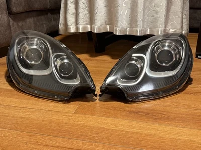 2015-2018 PORSCHE MACAN 95B LEFT RIGHT a pair  XENON HID HEADLIGHT Genuine OEM - Image 1 of 4