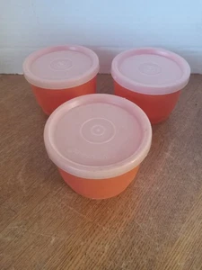 Vintage Tupperware 1220-35 3 STÜCK ORANGE BEHÄLTER MIT DECKEL - Bild 1 von 3