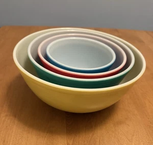 VTG SET OF **4** PYREX PRIMARY COLORS MIXING BOWLS 401*402*403*404 ~ EXCELLENT! - Picture 1 of 15