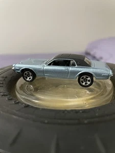 HOT WHEELS REDLINE 1968 MERCURY COUGAR LIGHT BLUE/BLACK TOP MINT - Picture 1 of 6