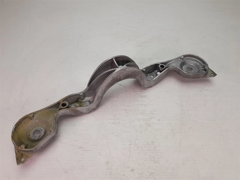 BMW 330ci 330i 325i 325ci E46 2004 diferencial trasero soporte de varilla de empuje/soporte Foto 1 de 4