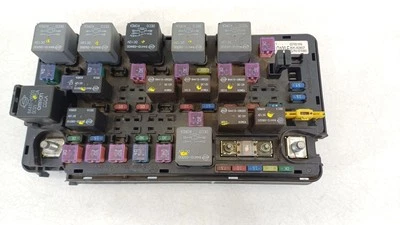 AK6367 SCATOLA RELÈ/FUSIBILI / 6432188 PER SSANGYONG ACTYON I 200 XDI 4WD - Immagine 1 di 4