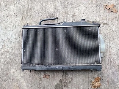 Subaru WRX STI EJ257 2011 2,5 L GV8 OEM motor radiador con ventiladores de refrigeración  Foto 1 de 3