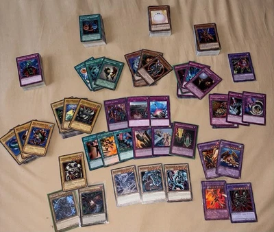 XXL Yu-Gi-Oh! Karten Sammlung – Auflösung – Klassiker & Legendäre Karten - Bild 1 von 4