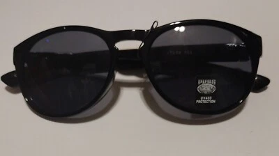 PUGS Sunglasses Basic Black Plastic  Frame UV400 - NWT style 701 - Image 1 of 4