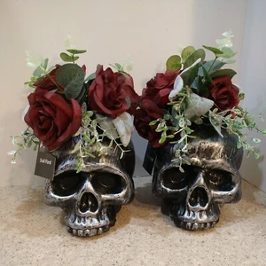 Happy Halloween Paar gruselige Totenkopf Blumengesteck Harz Kunststoff gruselig Neu mit Etikett - Bild 1 von 7