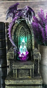 Statuina drago viola medievale sul trono di atterraggio del re con cristalli LED - Foto 1 di 9