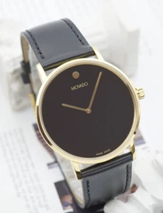 Nuovissimo Orologio Movado Uomo Firmato Oro Giallo Quadrante Nero Cinturino Pelle 0607591 - Foto 1 di 2