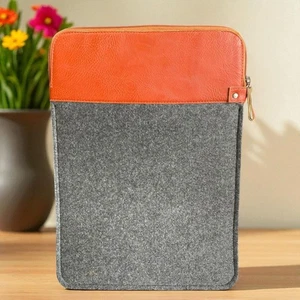 Universal Felt Sleeve Case Bag Cover For Laptop MacBook Notebook Tablet iPad - Picture 1 of 13