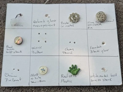 Card of 5 Antique & Vintage Rare Collectors Buttons Various Themes & Materials - Image 1 of 4