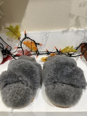 Zapatilla MOU Gris Esponjosa Piel de Oveja Con Suela de Goma Mujer Talla US 6 EU 36 Foto 1 de 4