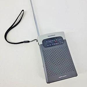 Radio Shack AM/FM Pocket Radio Model 12-467 Tested headphone jack - Picture 1 of 10