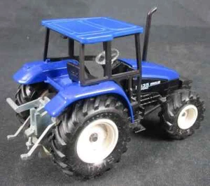 SIKU 1:32 Trattore New holland 5635 - Foto 1 di 5