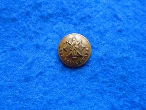 1881 ONWARDS THE ROYAL SCOTS OTHER RANKS 19MM BRASS BUTTON, SMITH & WRIGHT LTD - Picture 1 of 2