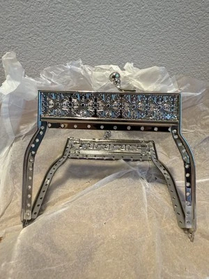 LV63S Plateado Ornamentado Monedero Marco Cierre de Beso para Hágalo Usted Mismo Bolso de Mano o Bolso sin Mano 1 Pieza Foto 1 de 3