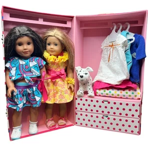 American Girl Set 2 Puppen #27 #49 Kofferraum Kleidung Schuhe Hund Zubehör 2013 2014 - Bild 1 von 21