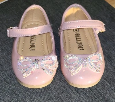 Zapatos de vestir rosa con lazo talla 4 para niños pequeños Foto 1 de 3
