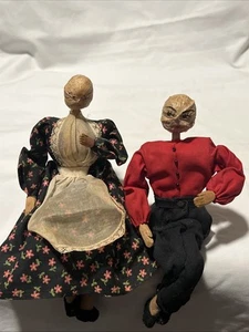 Ozark Arkansas Walnut Man Woman Dolls 1940s Figurines - Picture 1 of 15