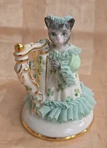 Fascia orchestra gatto irlandese Dresda, statuina porcellana pizzo verde con arpa, come nuova! - Foto 1 di 8