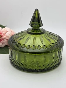 Vintage Indiana Glass Green Lidded Candy Dish Princess Pattern Bowl Trinket MCM - Picture 1 of 13