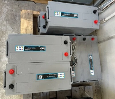 依维柯 RF 电源 12V 180Ah 1000A (EN) 电池 5801985805 / Exide EE1853 — 第 1/4 张图片