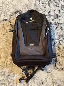 Deuter Giga Flat Airstripes Black Laptop Backpack 5 Pockets - Picture 1 of 10