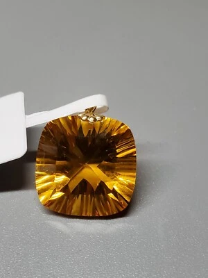 COLGANTE DE PIEDRAS PRECIOSAS DE CITRINO DE 8,00 QUILATES EN ORO AMARILLO DE 18 QUILATES 14X14 MM Foto 1 de 4
