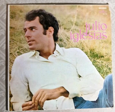JULIO IGLESIAS A Veces Llegan Cartas, Sweet Caroline & Río Rebelde - Image 1 of 4