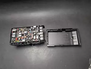 Intelligent Power Distribution IPDM Control Module 2017 Jeep Cherokee 2016 2018 - Picture 1 of 13