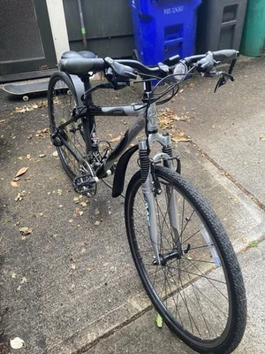 Urban Hyper Street Bike 6-Speed - Image 1 of 4