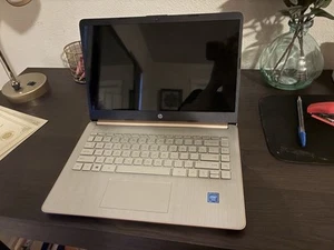 HP 14-dq0054dx 14" (64GB eMMC, Intel Celeron N, 2.60GHz, 4GB) Laptop - Rose Gold - Bild 1 von 3