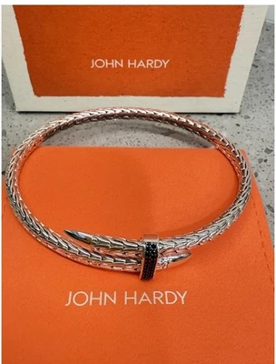 Brazalete flexible John Hardy Spear, plata de ley con zafiro negro tratado talla XL  Foto 1 de 4